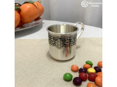 Серебряная чашка-кружка детская Виноград